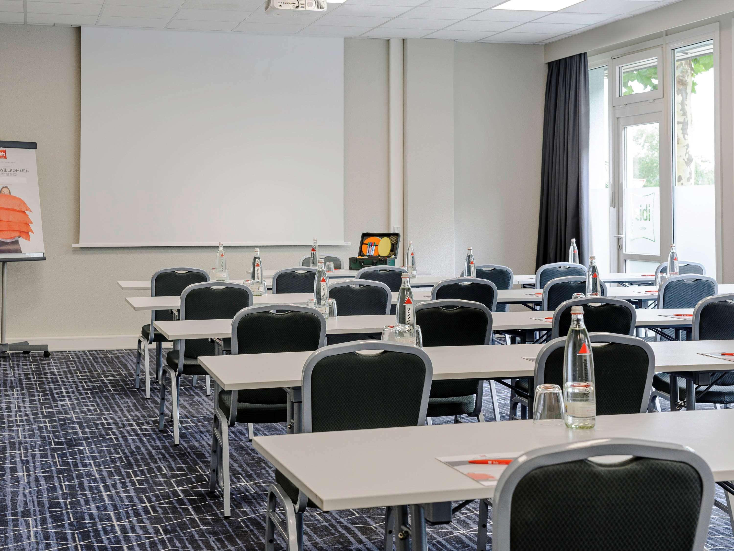 פרנקפורט Ibis Hotel Frankfurt Messe West מראה חיצוני תמונה