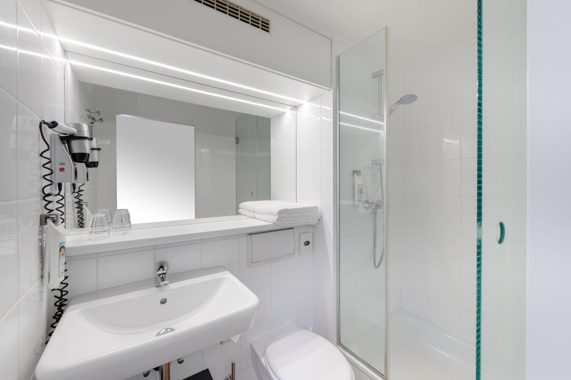 פרנקפורט Ibis Hotel Frankfurt Messe West מראה חיצוני תמונה